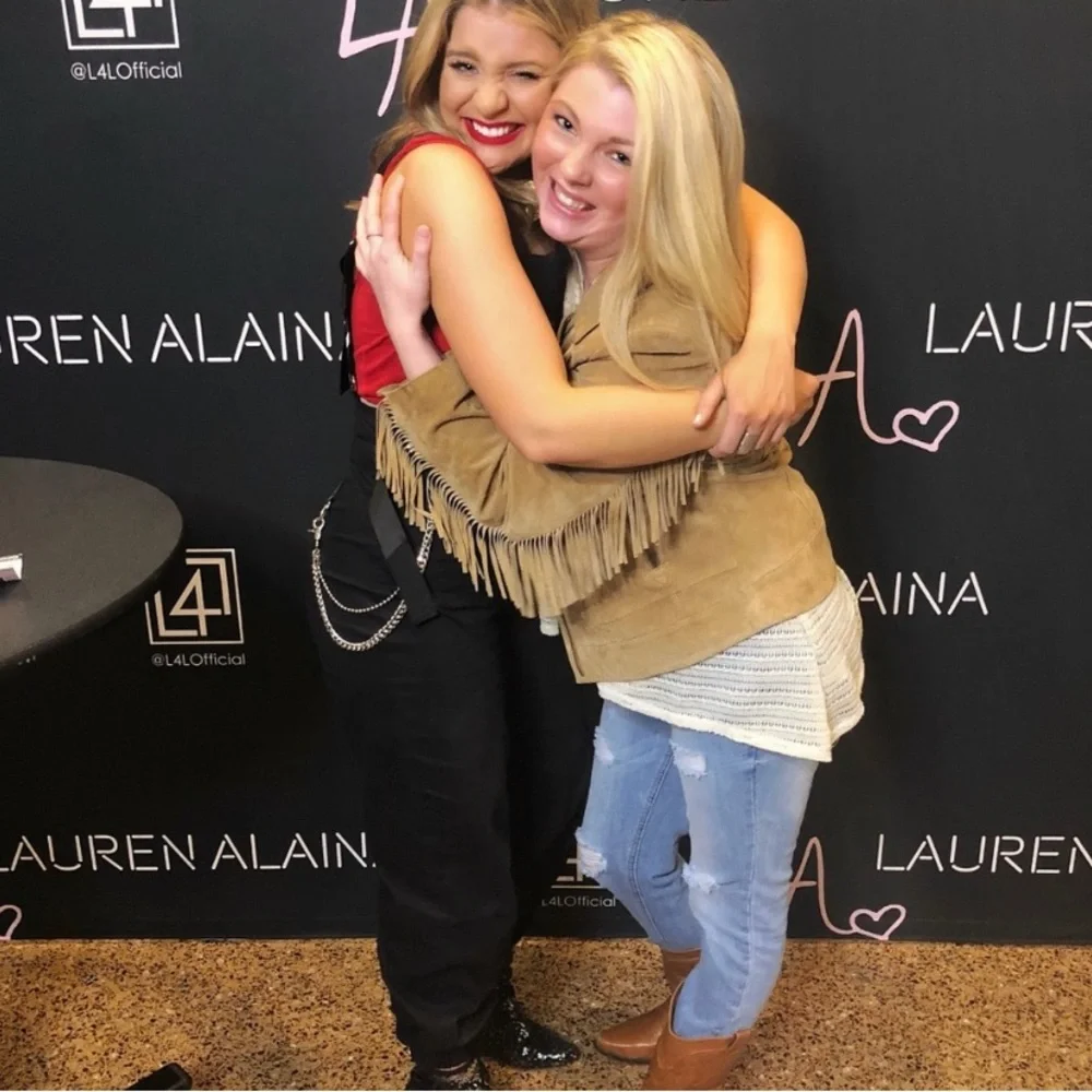 🤠🎶 EUC Women’s 100% Genuine Leather Fringe Jacket💯 - Picture 16 of 16